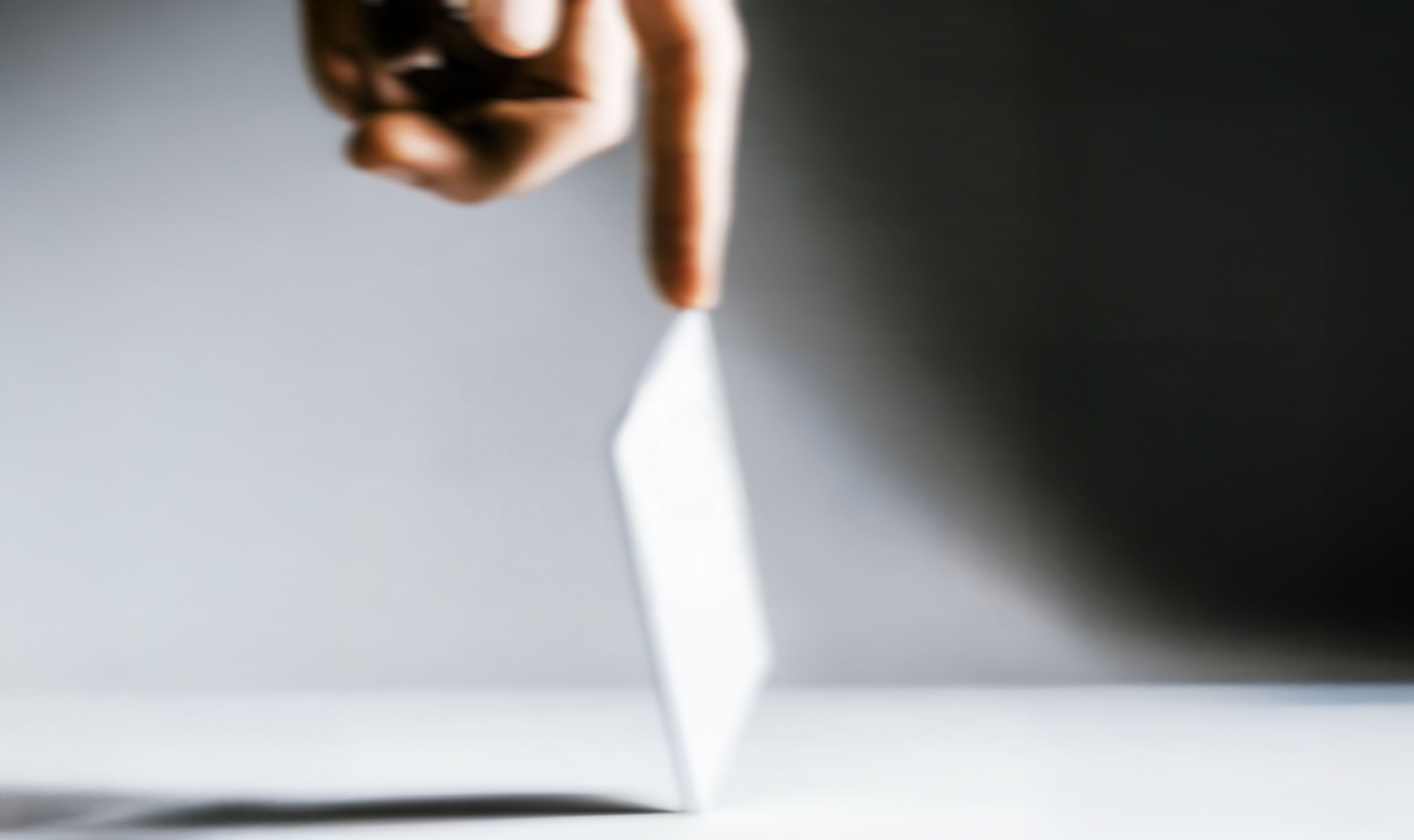 Concepto de BIN Sponsorship — lanzar un programa de tarjetas